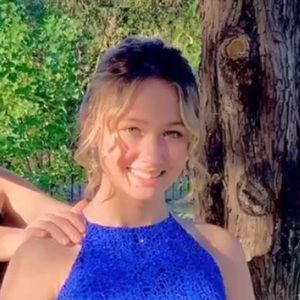 Meet your Posher, Jolie’